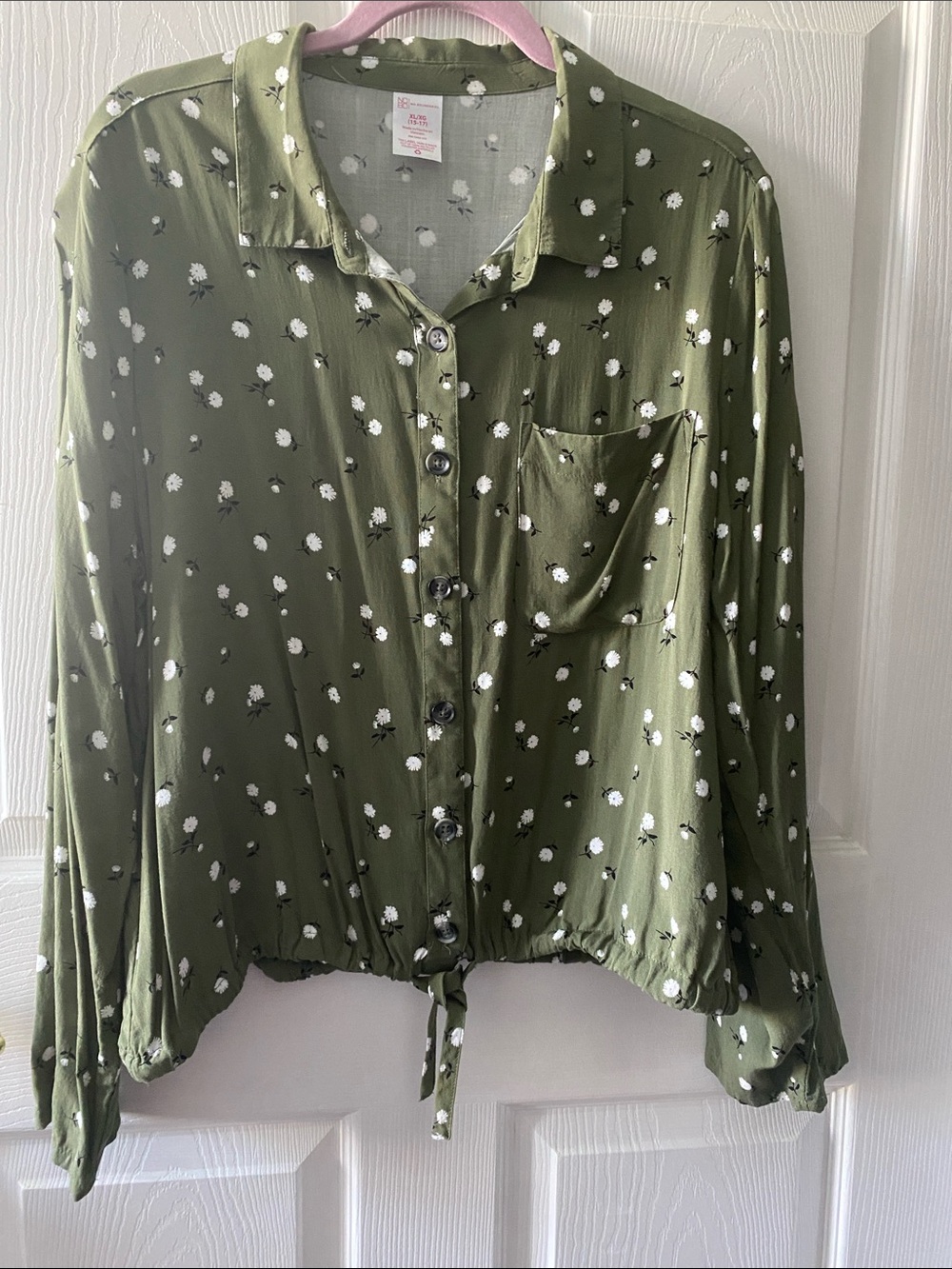 No Boundaries Olive Green Floral Tie-Hem Button Down Shirt XL